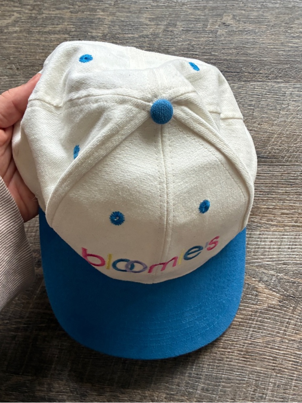 NWT! Vintage Bloomingdale's Bloomies Iconic Logo Adjustable SnapBack Flat Bill - Picture 2 of 5